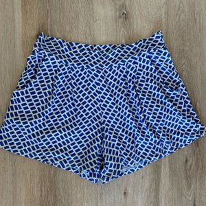 LIKE NEW FIGHTING EEL/AVA SKY HAWAII SHORT OM SZ S